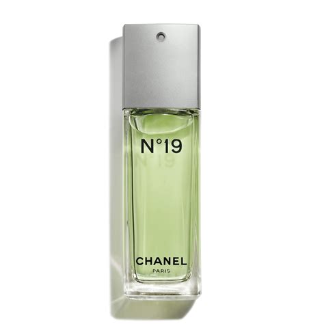 chanel n 19 preço|Chanel no 19 perfume.